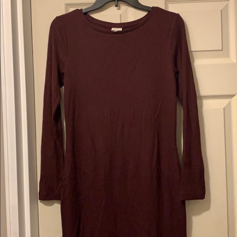 Ribbed maroon dress